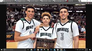 Lamelo lafrance ball (born august 22, 2001) is an american professional basketball player who last played for the illawarra hawks height and weight 2021. How Tall Are The Ball Brothers Lamelo Lonzo Liangelo Ball Real Height Youtube
