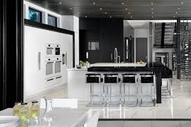 luxurious homes with stone countertops