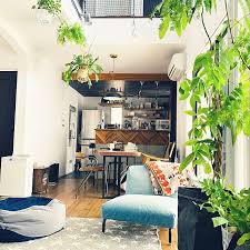 しまむらのラグ 人をダメにするソファ グリーンのある暮らし 吹き抜けリビング ジャーナルスタンダードファニチャー などのインテリア実例 2019 04 11 12 02 34 roomclip ルームクリップ インテリア インテリア トレンド ソファ グリーン