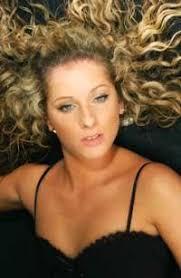 Beauty to walk in mother's shoes