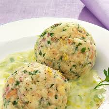 Semmelknodel Mit Speck Und Zitronenlauch Rezept Kuchengotter