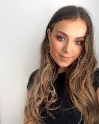 Lorene Grant's Instagram, Twitter & Facebook