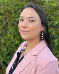 Amanda Maines's Instagram, Twitter & Facebook