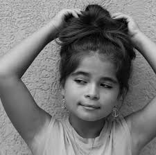 One thing about me, I'm always ready for a hair moment. 💁‍♀️📸✨ #moodymini  #kidsphotographer #childrensphotography #portraitphotographer  #confidenceboost #kidsconfidence #familyphotoshootideas #familyphotoshoots  #studiophotography ...