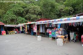 Kedai runcit pwc 1 (tnb) berhadapan sin hock soon, kg padang satu (8,017.91 mi) bukit kayu hitam, kedah, malaysia, 06050. 6 Tempat Membeli Belah Di Bukit Kayu Hitam Dan 8 Tips Perjalanan Ke Zone Bebas Cukai Ammboi