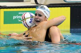 Meet her father sholto mckeown. Kaylee Mckeown Breaks 100m Backstroke World Record At Australian Olympic Trials Gm Newshub