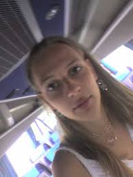 Esther CHACON (COMMERGNAT), 37 ans (MARSEILLE, SAINT MICHEL SUR ORGE)