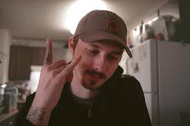 Taylor Krom OFFICIAL (@taylorkromofficial) • Instagram photos and videos