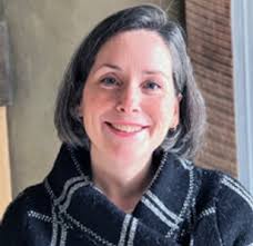 Kelly Leahy's Instagram, Twitter & Facebook