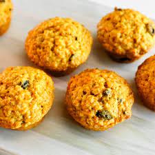 Muffins Aux Carottes Ricardo Recipe In 2021 Muffins Recipes Carrot Muffins