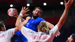 La 24 e édition du championnat du monde masculin de handball se déroule du 15 janvier au 1 er février 2015 au qatar.cette compétition, qui réunit les meilleures sélections nationales, est organisée par la fédération internationale de handball et par le qatar pour la première fois. W4c7xknbh7yljm