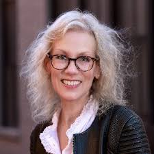 Lesley-Anne Long (@LesleyAnneLong)