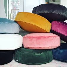 Stunning Soft Luxury Round Boxed Floor Cushion Fully Piped Edges For That Superb Finish Made In Quality Upholstery Fabric Floor Pouf Floor Cushions Diy Pouf