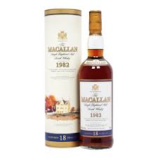 Macallan 18 Year Old 1982 Whisky From The Whisky World Uk