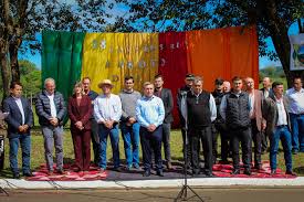 Carlos Sartori encabez� la celebraci�n por los 78 a�os de Arroyo del Medio y reafirm� el compromiso del Gobierno provincial con la localidad Arroyo del Medio celebr� este lunes su 78� aniversario