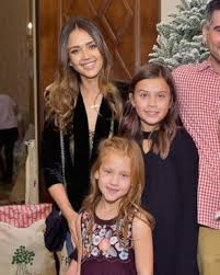 Jessica alba opened up about her decision to go to therapy with her daughter at her campus the honest co. Jessica Alba Gets Zodiac Tattoos In Honor Of Her 3 Children Gma