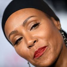 Everyday chic to evening glamour. Jada Pinkett Smith Mom Shaming Ich Wurde Fur Die Frisur Meiner Tochter Verurteilt Bunte De