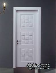 Untuk model pintu rahasia juga ini sangat cocok, karena engsel pivot bisa kita sembunyikan didalam pintu, hanya terlihat permukaan lantai dan plafond saja, tanpa gangguan visual. Harga Pintu Kusen Modern Style Gm 0232 Pusat Mebel Pintu Khas Ukir Jepara
