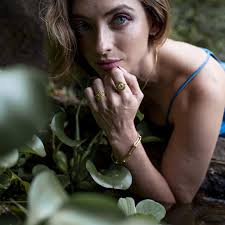 Paula Ring's Instagram, Twitter & Facebook