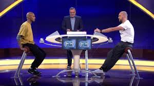 Sasha legt das gummibärchen unerlaubterweise ab und gewinnt, doch elton entscheidet sich für eine wiederholung des durchgangs. Schlag Den Star 2019 Folge 1 Tim Malzer Vs Sasha Teil 1 Myspass De