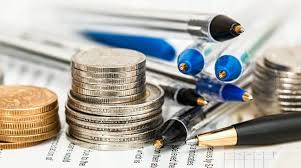 Empat ribu sembilan ratus delapan puluh empat: Kaidah Penulisan Rupiah Dalam Bahasa Indonesia