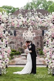 Jaw Dropping Gorgeous Wedding Flower Ideas Modwedding Arch Decoration Wedding Wedding Ceremony Decorations Wedding Arch