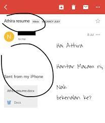 Apa cara termudah untuk melampirkan resume dan surat lamaran kerja melalui pesan email? Tips Ringkas Untuk Memohon Kerja Melalui Email Dengan Betul