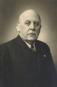 Hlbocsányi Norbert: A pesti zsidó nagykereskedők virágzása és hanyatlása  1931 júniusában egy vidám esemény történt