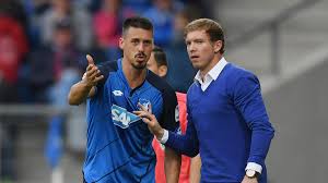 Frau und kinder wohnen im münchner vorort unterhaching. Fc Bayern Wie Sandro Wagner Das Team Von Jupp Heynckes Besser Macht Eurosport