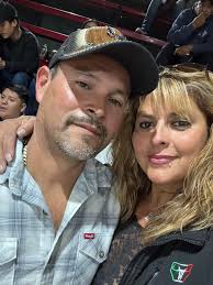 Happy New Years everyone, from my Family to yours. Wish everyone a  wonderful year. See you next week. I'll update my post