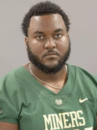 Inez Lyles's Instagram, Twitter & Facebook