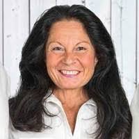 Dawn Meister's Instagram, Twitter & Facebook