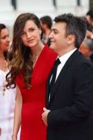 En pleine procédure de divorce, la journaliste a déposé une plainte contre le producteur pour « menaces réitérées, violences et harcèlement » révèle le point. Thomas Langmann Et Celine Bosquet Leur Divorce Repousse A L Annee Prochaine Sur Buzz Insolite Et Culture