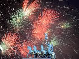 Jul 27, 2021 · august 2021. Silvesterparty Am Brandenburger Tor 2021 Berlin De