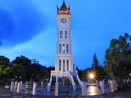 10 gambar jam gadang sejarah misteri lokasi alamat ukuran tinggi. Jam Gadang Monumen Kebanggaan Kota Bukittinggi Indonesia Kaya