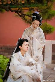出镜 李忆如 谪仙 子楚摄影 调色 拂晓的小鸟协力 陛下 shire 衣 如步彩云间 01 04 2020