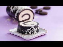 Make Your Cookie Dreams Come True With This Oreo Roll Cake Cake Roll Oreo Cookie Cake Cake Roll Recipes