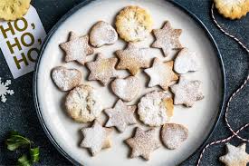 Ajouter le beurre mou et malaxer du bout des doigts. Biscuits De Noel Sans Gluten Et Vegan Because Gus