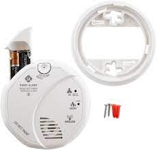 Buying guide for best carbon monoxide detectors. First Alert Smoke And Carbon Monoxide Alarm Works With Ring White 1045015 Best Buy