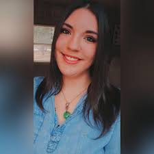 I was peeling the apple for my 1,5 year old daughter today, and I had a  flashback of my childhood when my grandpa from my mothers side was peeling  some fruits for