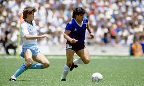 Un juego lleno de connotaciones políticas por las los ingleses no se habían recuperado de también la más famosa trampa en la historia de los mundiales, la mano de dios, el primer gol de. El Gol Del Siglo Y La Mano De Dios