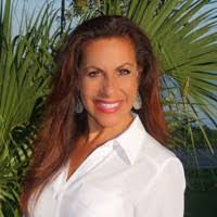 Kimberly Chase's Instagram, Twitter & Facebook