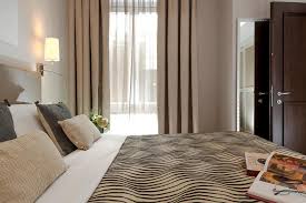 Among the 5 star luxury hotels in rome, grand hotel de la minerve, is housed in a magnificent mansion dating from the 1600's.set in the historical city centre, the hotel overlooks the pantheon and is just minutes from piazza navona, the trevi fountain and the spanish steps.completely renovated to better meet the needs of its modern, sophisticated clientele, the hotel has retained its noble. Daphne Luxury Suites Rome Updated 2021 Prices