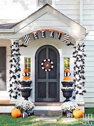 36 Insanely Cute Halloween Party Decorations You Can Make Today Halloween Outdoor Decorations Halloween Decorations Diy Outdoor Halloween Diy Outdoor