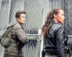 Alicia clark, also known as licia within the family, is the main protagonist in the first, second, third, fourth, fifth, and sixth seasons. Ftwd S5 Alicia Althea The Walking Death Fear The Walking Dead Fear The Walking