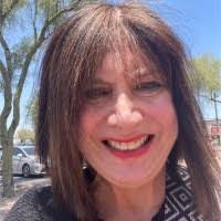 Diane Roan's Instagram, Twitter & Facebook