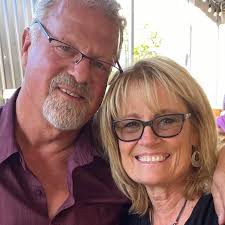 Disappearing Buffalo Chicken Dip. Like wings…but dip-able. Utter genius:  http://bit.ly/1492UUf