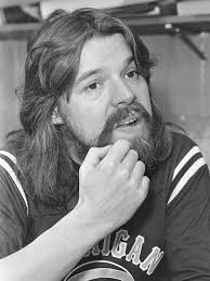 Great albums of the 70s. Bob Seger & The Silver Bullet Band : Night Moves  (October 1976). Produced by Bob Seger, M.S.R.S., Punch & Jack Richardson.  Chart position USA 8. My favorite by Seger.