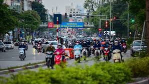 Nới lỏng các hoạt động thiết yếu nào thì thành phố sẽ dựa trên hướng dẫn của bộ y tế sẽ quyết định về đánh giá nguy cơ, sau đó hà nội phải đánh giá lại cẩn thận để có thể nới lỏng, trên nguyên tắc cái gì đóng cửa trước thì mở cửa sau. Ha Ná»™i Sáº½ Dá»¡ Bá» 30 Chá»'t Cach Ly Ná»›i Lá»ng Hoáº¡t Ä'á»™ng Kinh Táº¿ Tá»« 0 Giá» Ngay 23 4 Tá»•ng Cá»¥c Du Lá»‹ch