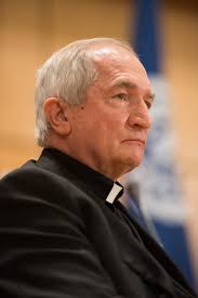 Mons. Tomasi: 'Los entes internacionales sean más realistas sobre las  personas'